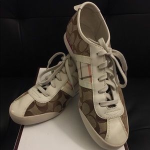 Coach A1439 Paxton Sneakers - Size 9.
